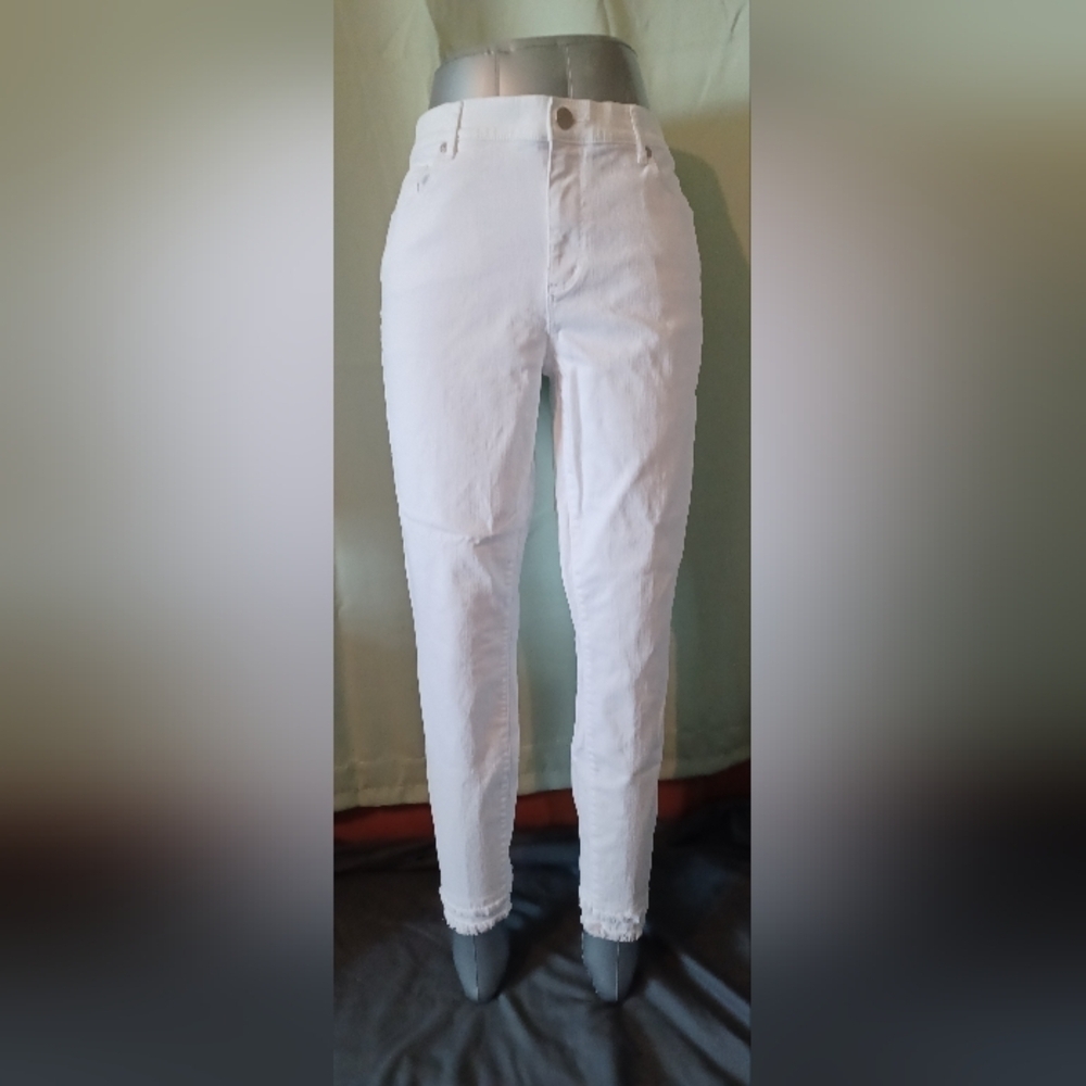 LOFT White Straight Leg Jeans Classic Style